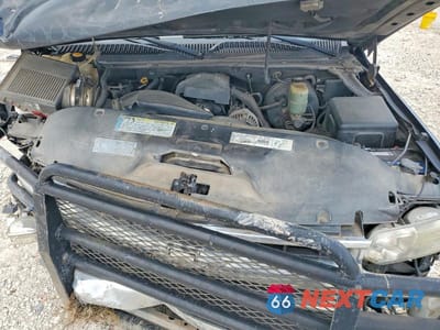 Zdjęcie 12 z 13 samochodu: 2000 CHEVROLET SUBURBAN C1500 VIN:3GNEC16T0YG145395 - miniatura