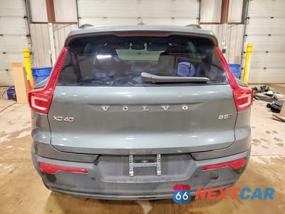 Zdjęcie 6 z 12 samochodu: 2026 VOLVO XC40 CORE VIN:YV4L12UK0T2716467 - miniatura