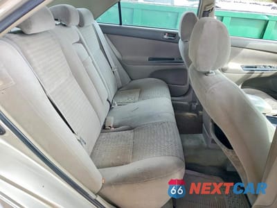 Zdjęcie 10 z 11 samochodu: 2005 TOYOTA CAMRY LE VIN:4T1BE32K45U552042 - miniatura