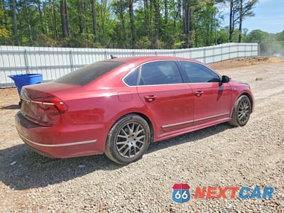 Trzecie zdjęcie samochodu z tyłu: 2017 VOLKSWAGEN PASSAT R-LINE VIN:1VWDT7A37HC060312 - miniatura