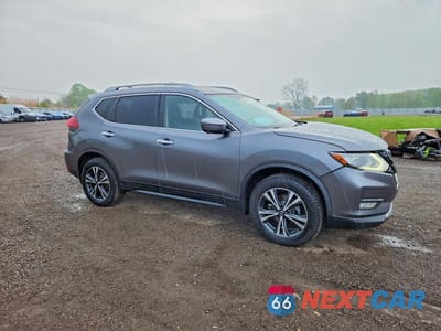 Czwarte zdjęcie samochodu z boku: 2020 NISSAN ROGUE SV VIN:JN8AT2MV0LW133375 - miniatura
