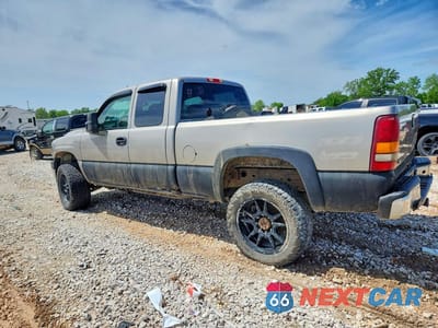 Drugie zdjęcie samochodu z przodu: 2002 CHEVROLET SILVERADO K2500 HEAVY DUTY VIN:1GCHK29U62E223518 - miniatura