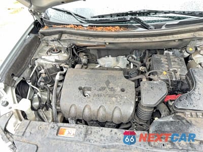 Zdjęcie 7 z 10 samochodu: 2018 MITSUBISHI OUTLANDER SE VIN:JA4AD3A34JZ001551 - miniatura