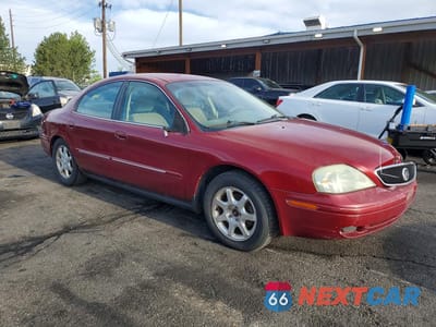 Czwarte zdjęcie samochodu z boku: 2002 MERCURY SABLE VIN:1MEFM50U42G654264 - miniatura