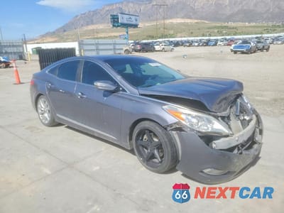 Czwarte zdjęcie samochodu z boku: 2012 HYUNDAI AZERA BASE VIN:KMHFH4JG1CA142020 - miniatura