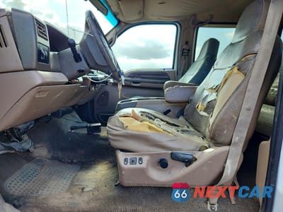 Zdjęcie 7 z 11 samochodu: 1999 FORD F250 SUPER DUTY VIN:1FTNW20L8XEA96113 - miniatura