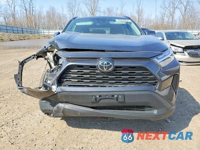 Piąte zdjęcie samochodu w środku: 2023 TOYOTA RAV4 XLE VIN:2T3P1RFV5PW376461 - miniatura