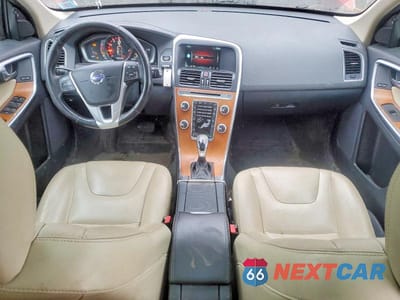 Zdjęcie 8 z 13 samochodu: 2017 VOLVO XC60 T6 INSCRIPTION VIN:YV449MRU5H2009083 - miniatura
