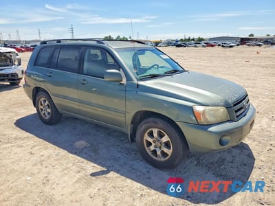 Czwarte zdjęcie samochodu z boku: 2005 TOYOTA HIGHLANDER BASE VIN:JTEGP21A150068744 - miniatura