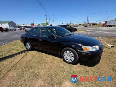 2000 TOYOTA CAMRY LE 4T1BG22K2YU756640 - główne zdjęcie licytacji z USA - miniatura