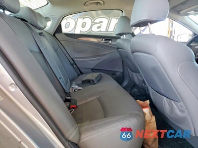 Zdjęcie 10 z 12 samochodu: 2012 HYUNDAI SONATA HYBRID VIN:KMHEC4A43CA023109 - miniatura