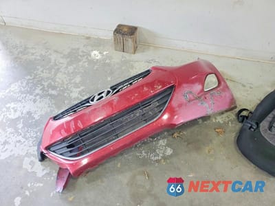 Zdjęcie 12 z 13 samochodu: 2012 HYUNDAI ELANTRA GLS VIN:KMHDH4AE8CU372996 - miniatura