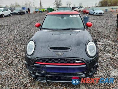 Piąte zdjęcie samochodu w środku: 2015 MINI COOPER JOHN COOPER WORKS VIN:WMWXM9C54FT996440 - miniatura
