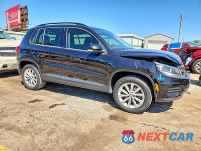 Czwarte zdjęcie samochodu z boku: 2018 VOLKSWAGEN TIGUAN LIMITED VIN:WVGAV7AXXJK004181 - miniatura