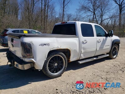 Trzecie zdjęcie samochodu z tyłu: 2012 CHEVROLET SILVERADO K1500 LTZ VIN:3GCPKTE70CG202370 - miniatura