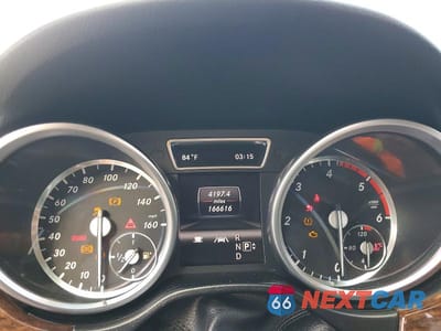 Zdjęcie 9 z 13 samochodu: 2013 MERCEDES-BENZ ML 350 BLUETEC VIN:4JGDA2EB1DA202684 - miniatura