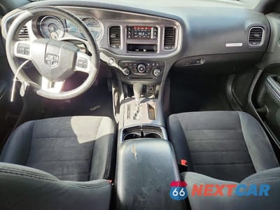 Zdjęcie 8 z 12 samochodu: 2011 DODGE CHARGER VIN:2B3CL3CG2BH520991 - miniatura