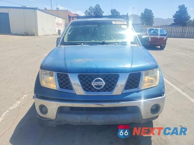 Piąte zdjęcie samochodu w środku: 2005 NISSAN FRONTIER SE VIN:1N6AD06W05C421658 - miniatura