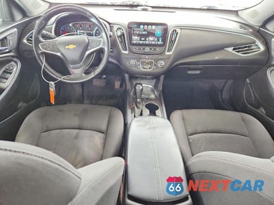 Zdjęcie 8 z 12 samochodu: 2018 CHEVROLET MALIBU LT VIN:1G1ZD5ST0JF197324 - miniatura