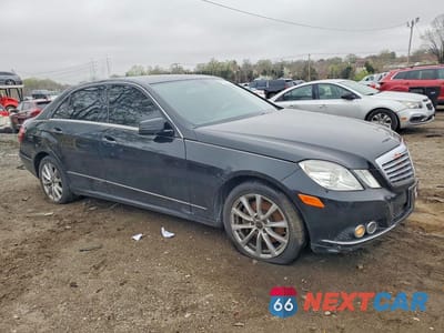 Czwarte zdjęcie samochodu z boku: 2011 MERCEDES-BENZ E 350 VIN:WDDHF5GB2BA384842 - miniatura