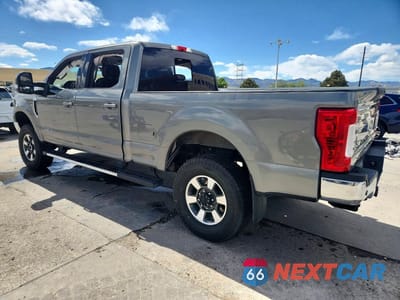 Drugie zdjęcie samochodu z przodu: 2019 FORD F350 SUPER DUTY VIN:1FT8W3BT0KED97256 - miniatura