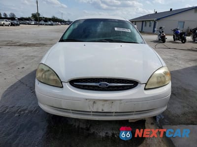 Piąte zdjęcie samochodu w środku: 2001 FORD TAURUS SES VIN:1FAFP55U81A284834 - miniatura