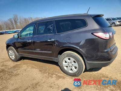 Drugie zdjęcie samochodu z przodu: 2017 CHEVROLET TRAVERSE LS VIN:1GNKRFKD9HJ313031 - miniatura