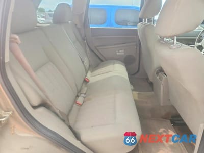 Zdjęcie 10 z 12 samochodu: 2005 JEEP GRAND CHEROKEE LAREDO VIN:1J4GR48K05C501908 - miniatura