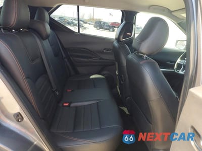 Zdjęcie 11 z 13 samochodu: 2019 NISSAN KICKS S VIN:3N1CP5CU9KL532313 - miniatura