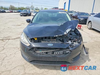 Piąte zdjęcie samochodu w środku: 2018 FORD FOCUS SE VIN:1FADP3F27JL236948 - miniatura