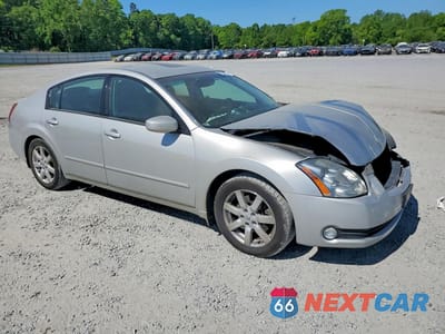 Czwarte zdjęcie samochodu z boku: 2004 NISSAN MAXIMA 3.5 SE VIN:1N4BA41E74C874816 - miniatura