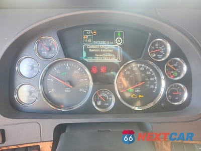 Zdjęcie 8 z 10 samochodu: 2020 KENWORTH CONSTRUCTION T680 VIN:1XKYDP9X9LJ410668 - miniatura