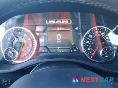 Zdjęcie 9 z 12 samochodu: 2025 RAM 1500 LARAMIE VIN:1C6SRFJP2SN542744 - miniatura