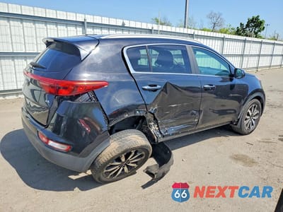 Trzecie zdjęcie samochodu z tyłu: 2017 KIA SPORTAGE EX VIN:KNDPN3AC5H7268619 - miniatura