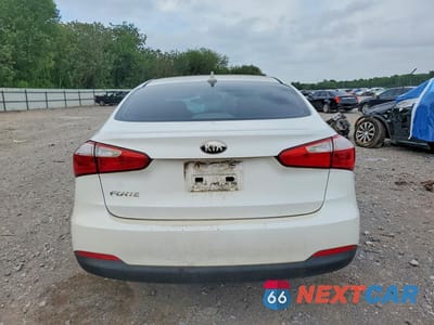 Zdjęcie 6 z 12 samochodu: 2014 KIA FORTE LX VIN:KNAFX4A65E5088597 - miniatura