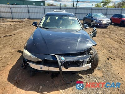 Piąte zdjęcie samochodu w środku: 2013 BMW 328 I VIN:WBA3A5G55DNP21820 - miniatura