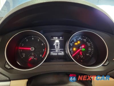 Zdjęcie 9 z 11 samochodu: 2017 VOLKSWAGEN JETTA SE VIN:3VWDB7AJ0HM202726 - miniatura