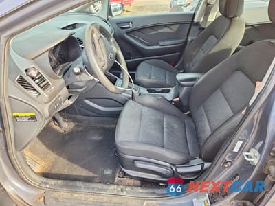 Zdjęcie 7 z 12 samochodu: 2016 KIA FORTE LX VIN:KNAFK4A68G5542391 - miniatura