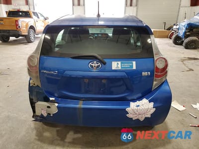 Zdjęcie 6 z 12 samochodu: 2014 TOYOTA PRIUS C TWO VIN:JTDKDTB34E1564340 - miniatura