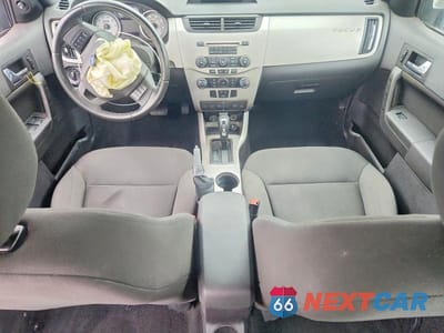 Zdjęcie 8 z 11 samochodu: 2008 FORD FOCUS SE VIN:1FAHP35N08W225120 - miniatura