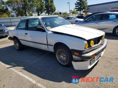 Czwarte zdjęcie samochodu z boku: 1985 BMW 325 E AUTOMATIC VIN:WBAAB6400F1014489 - miniatura