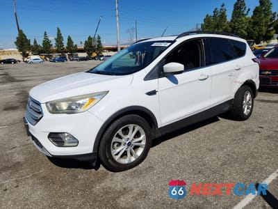 2018 FORD ESCAPE SEL 1FMCU0HD1JUA42367 - główne zdjęcie licytacji z USA - miniatura