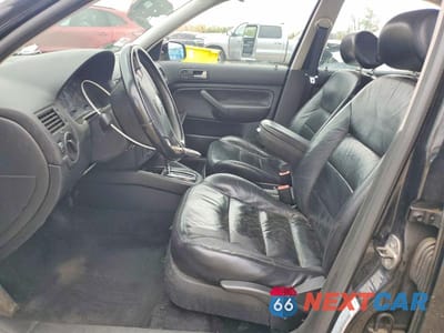 Zdjęcie 7 z 12 samochodu: 2003 VOLKSWAGEN JETTA GLS TDI VIN:3VWSP69M63M180547 - miniatura