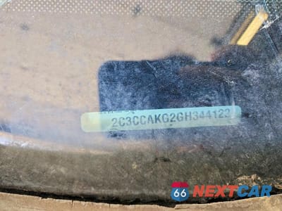 Zdjęcie 12 z 12 samochodu: 2016 CHRYSLER 300C VIN:2C3CCAKG2GH344122 - miniatura