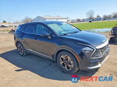 Czwarte zdjęcie samochodu z boku: 2023 KIA SPORTAGE LX VIN:KNDPU3AF4P7176428 - miniatura