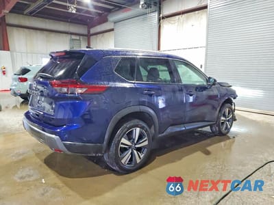 Trzecie zdjęcie samochodu z tyłu: 2026 NISSAN ROGUE SL VIN:5N1BT3CB1TC771810 - miniatura