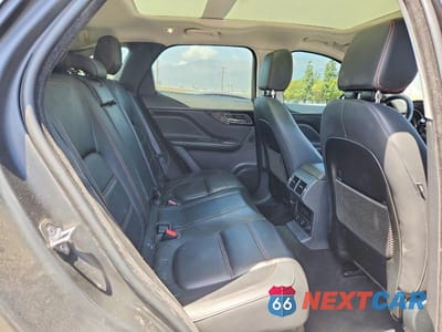 Zdjęcie 10 z 12 samochodu: 2018 JAGUAR F-PACE PRESTIGE VIN:SADCK2FX7JA351284 - miniatura