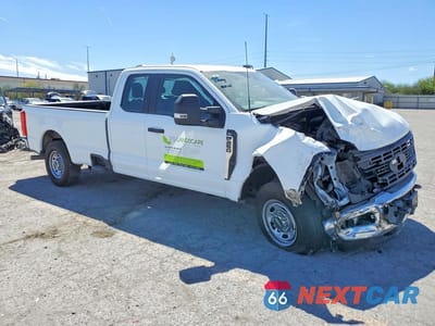 Czwarte zdjęcie samochodu z boku: 2025 FORD F250 CC 4X VIN:1FT7X2AA0SEE12793 - miniatura