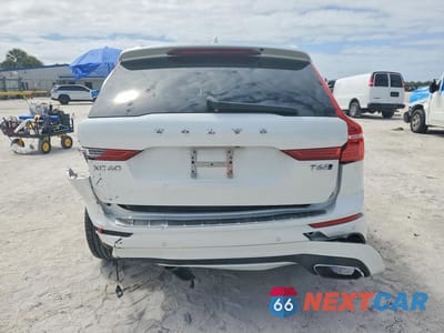 Zdjęcie 6 z 12 samochodu: 2018 VOLVO XC60 T6 R-DESIGN VIN:LYVA22RM9JB110601 - miniatura