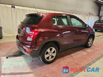 Trzecie zdjęcie samochodu z tyłu: 2017 CHEVROLET TRAX LS VIN:3GNCJNSB2HL215519 - miniatura